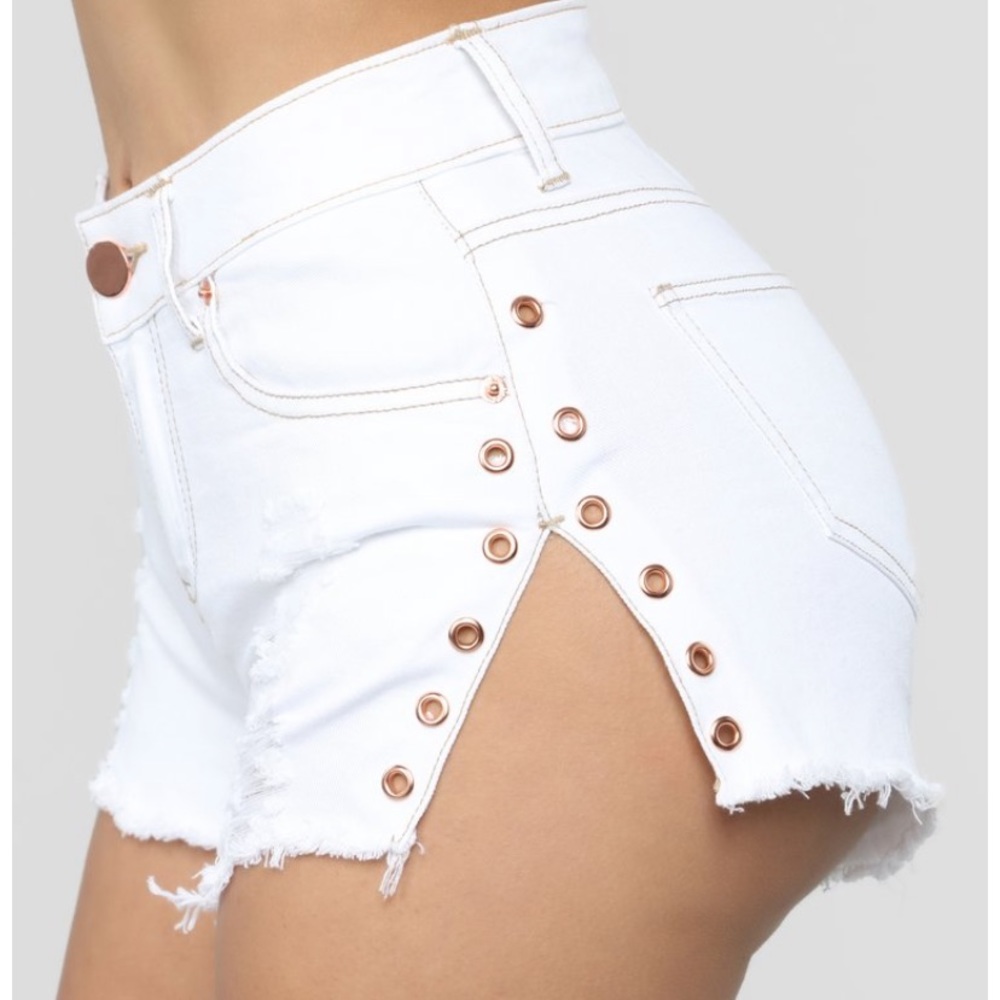 ‼️SOLD OUT‼️ FASHION NOVA SHORTS